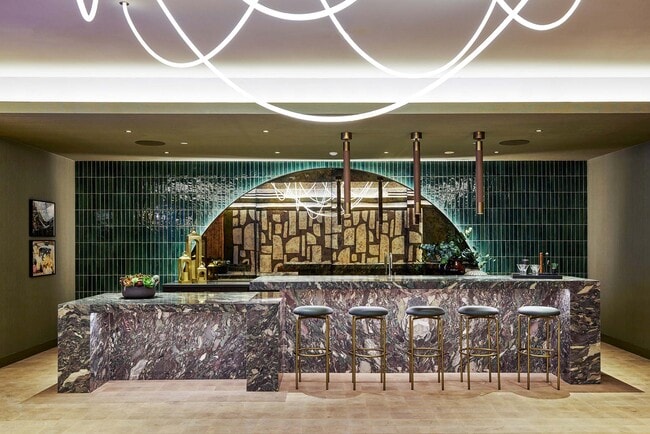 Foto del interior - 700 Broadway