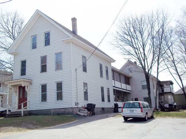 Building Photo - 435 Amherst St