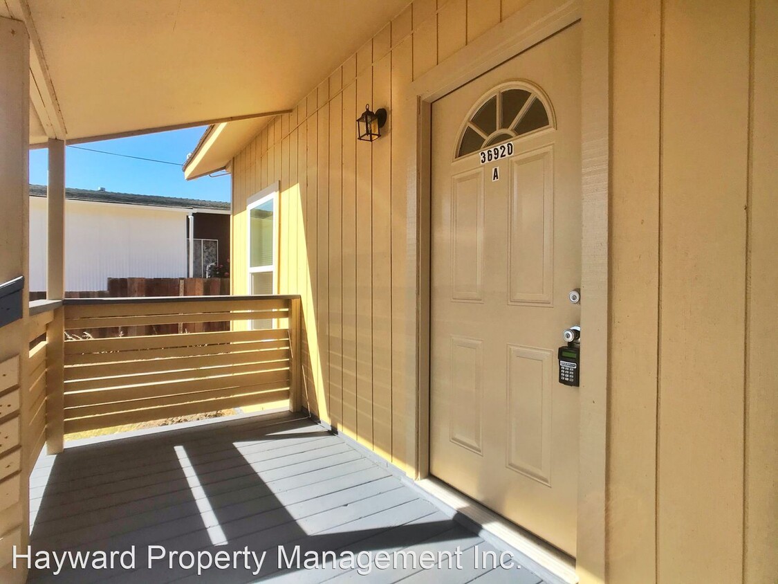 Foto principal - 36920 Elm St