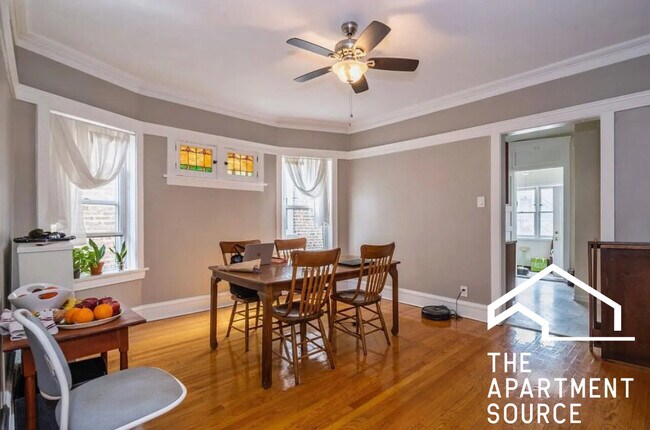 Foto del edificio - 6514 N Bosworth Ave