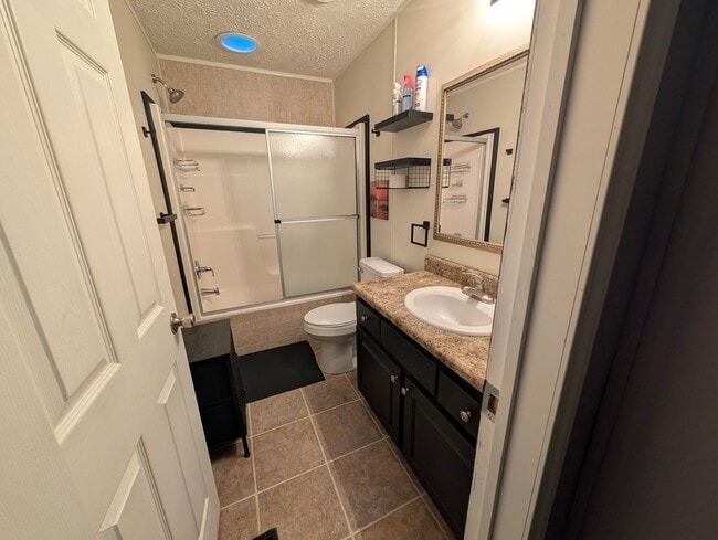 Building Photo - 438 Dickson Rd