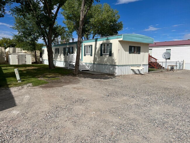 Foto del edificio - 2 Bedroom 1 Bath Updated Mobile Home in A ...