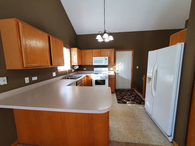 Building Photo - 1803 Sunshine Ln