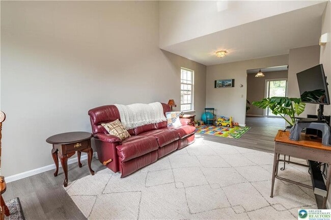 Foto del edificio - 2717 Tamlynn Ln