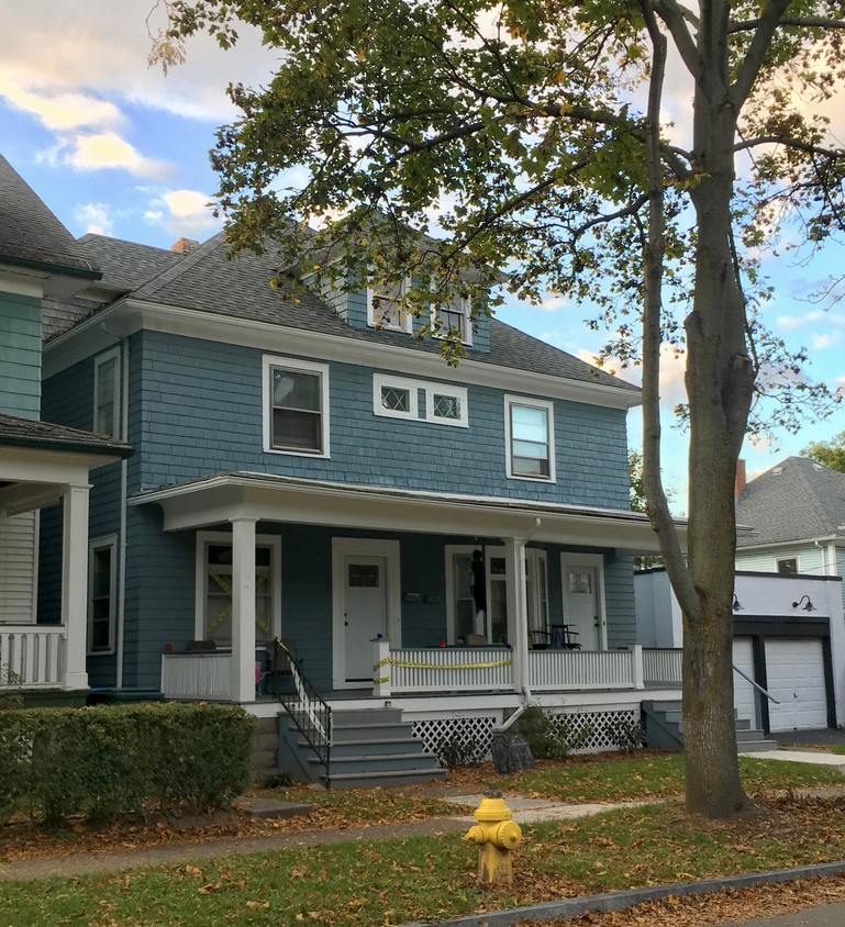 Primary Photo - 19-19 Pinnacle Rd