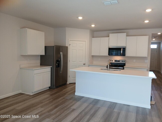 Foto del edificio - 1560 Gardenton St NW