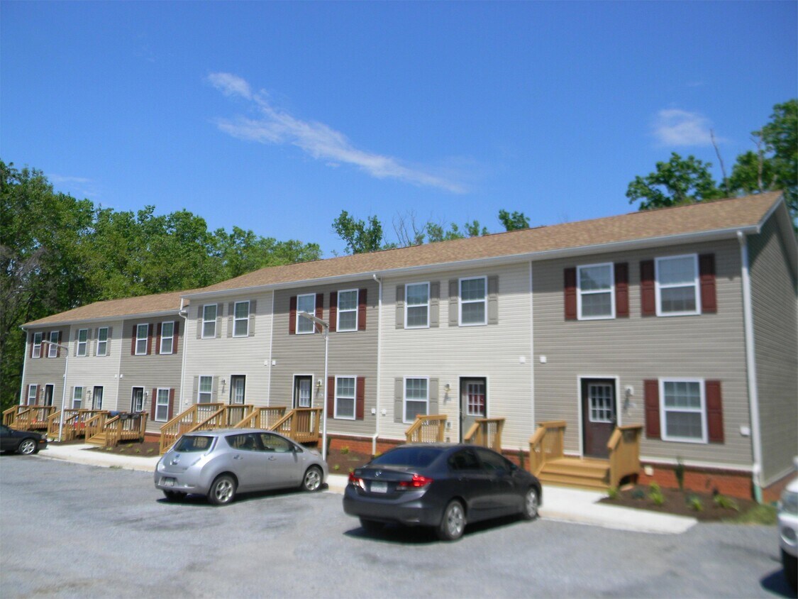 Primary Photo - 158 Riviera Dr