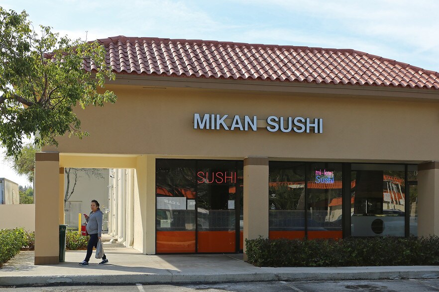Picture of Pembroke Lakes South Pembroke Pines
