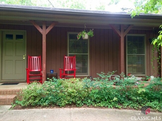 Building Photo - 235 Weatherly Woods Dr