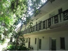 Building Photo - 110 NE 12th Ter