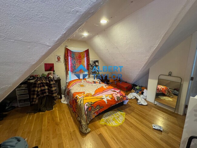 Foto del edificio - 1 Woodstock Ave