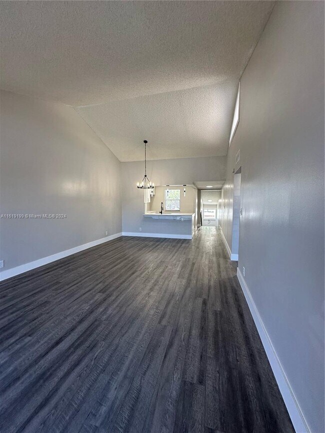Building Photo - 11264 Taft St