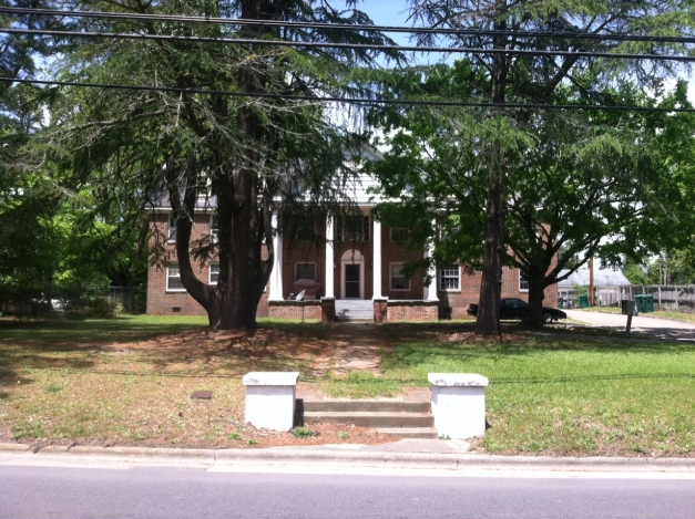 Building Photo - 1004 W Main St