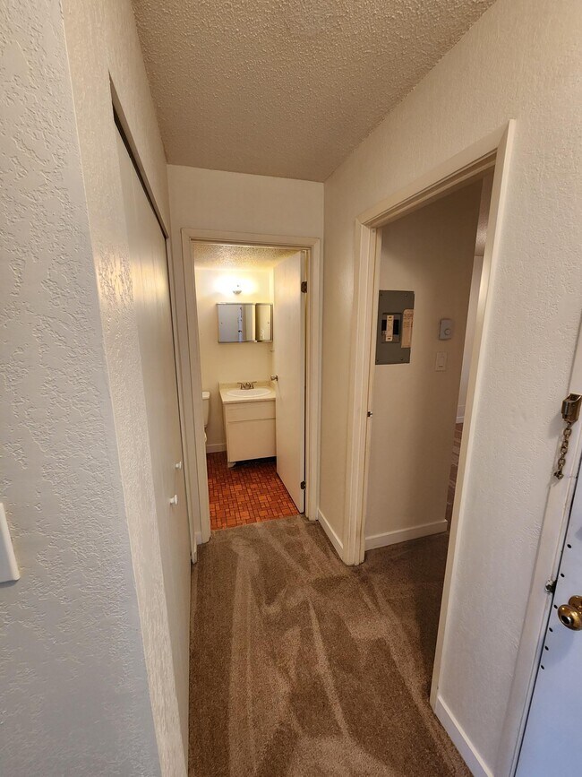 Photo du bâtiment - 1986 Glenidle Rd