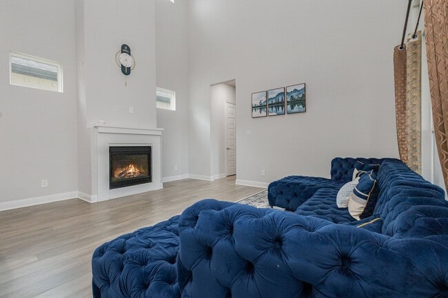 Building Photo - 4543 Stone Valley Trl