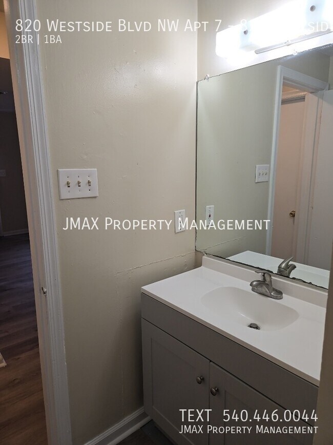 Foto del edificio - 820 Westside Blvd NW