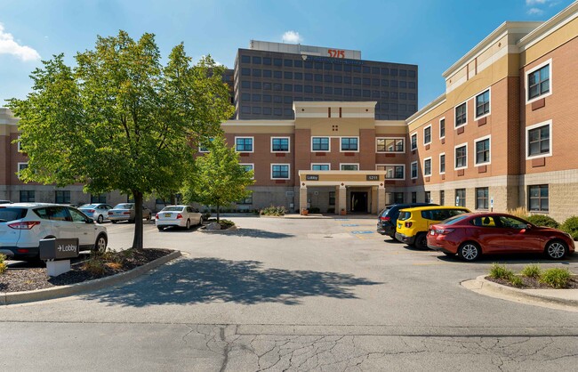 Building Photo - Furnished Studio-Chicago - Skokie