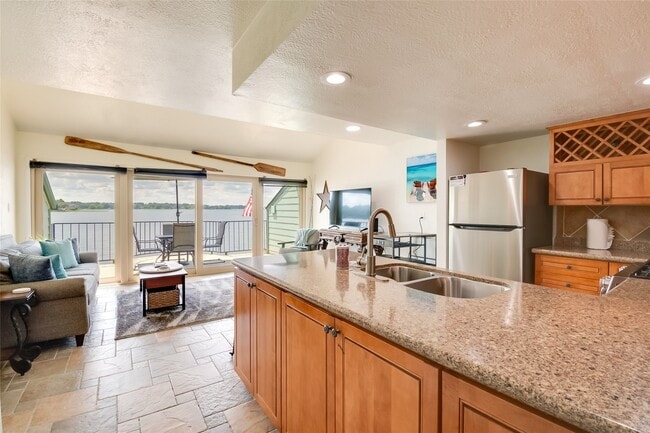 Building Photo - 7041 Kingston Cove Ln