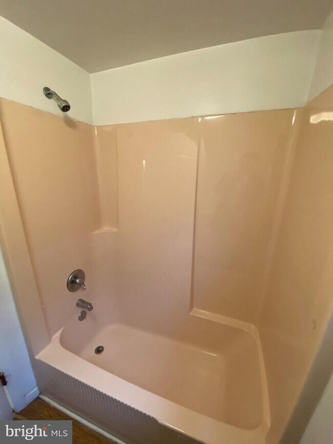 Building Photo - 2 Park Ave