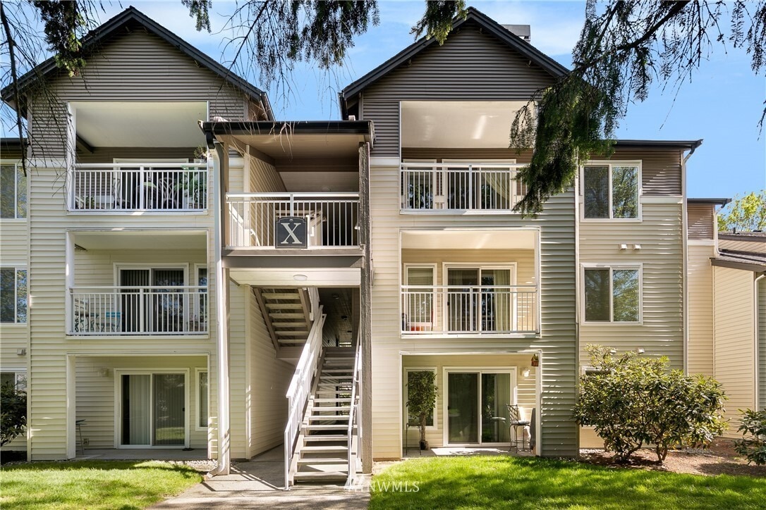 12303 Harbour Pointe Blvd Unit X304, Mukilteo, WA 98275 Condo for