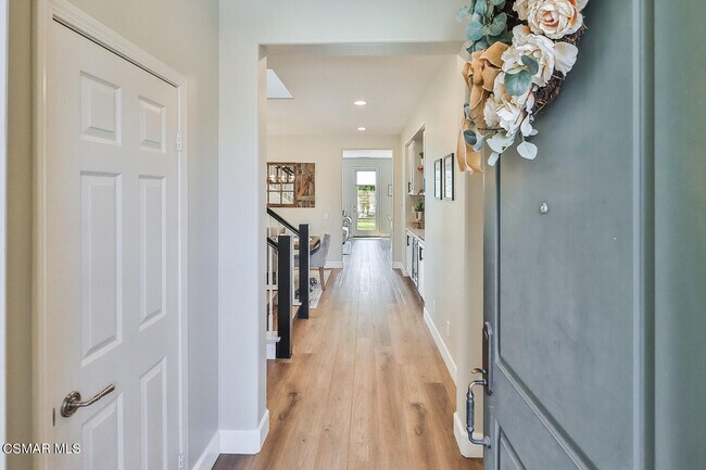 Building Photo - 13690 Pinnacle Way