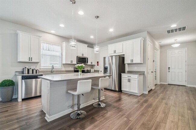 Foto del edificio - 11514 Cedar Valley Dr