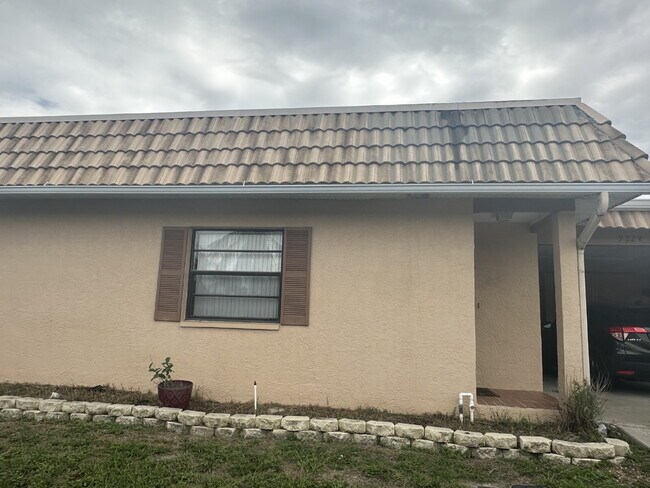 Building Photo - 2 Bedroom, 2 Bathroom Villa For Rent