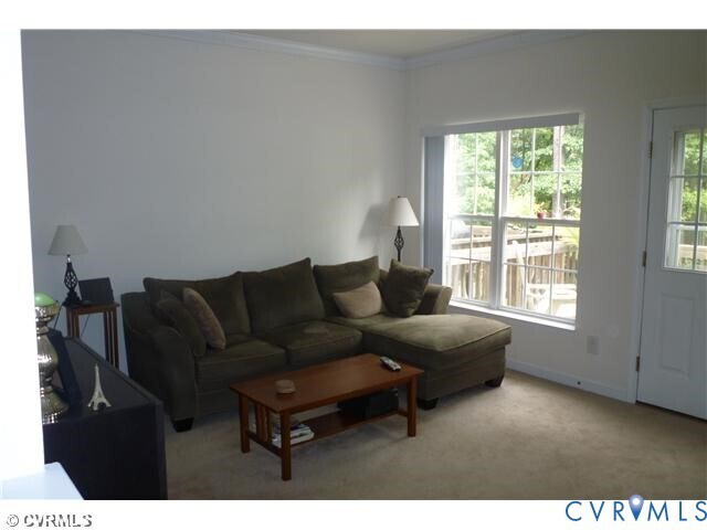 Foto del edificio - 8738 Springwater Dr