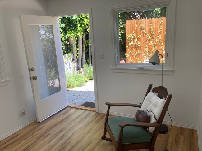 Foto del edificio - 642 Copeland Ct