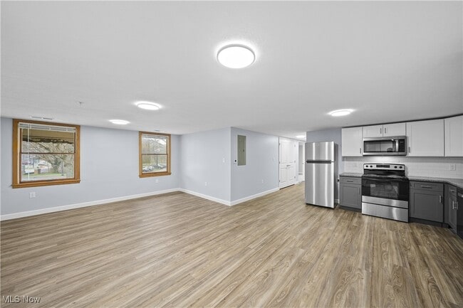 Foto del edificio - 1765 Merriman Rd