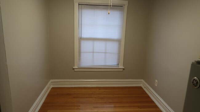 Foto del edificio - 2617 W Gunnison St