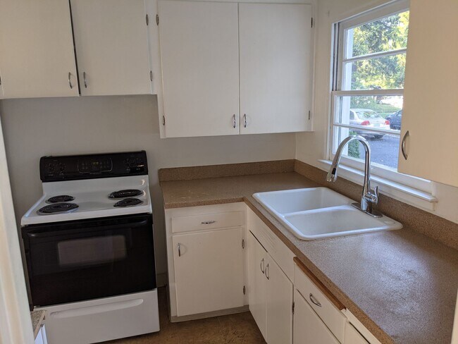 Foto del edificio - Beautiful 2 bedroom Townhome