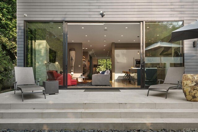 Foto del edificio - 947 N Edinburgh Ave