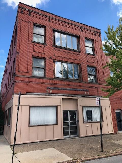 Primary Photo - 1320 Madison Ave