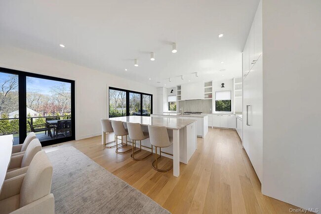 Foto del edificio - 130 Highview Dr