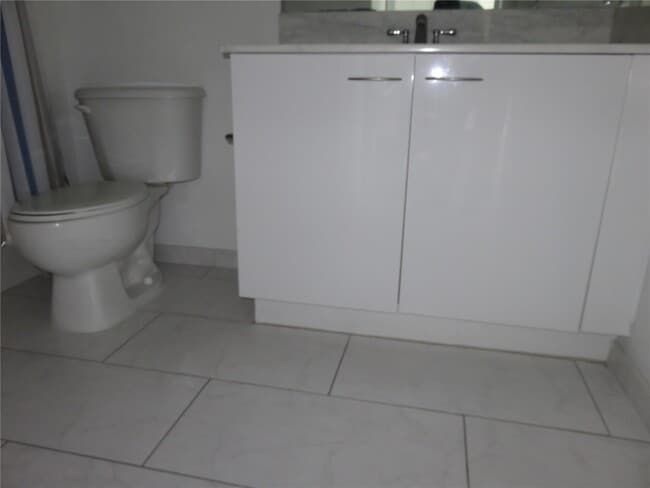 Building Photo - 133 NE 2nd Ave