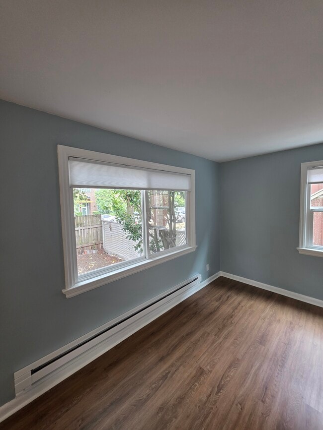 Living room - 4424 42nd Ave SW