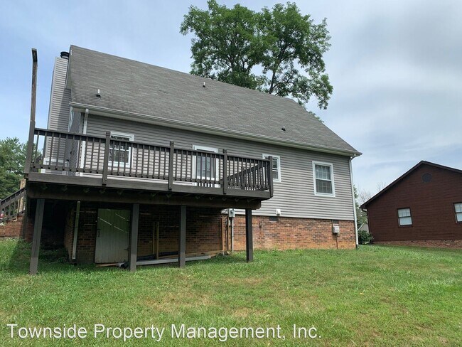 Foto del edificio - 4 br, 2 bath House - 208 Woodbine Dr.