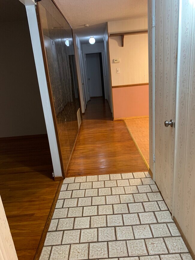 Foto del edificio - 1903 Treewood Ln