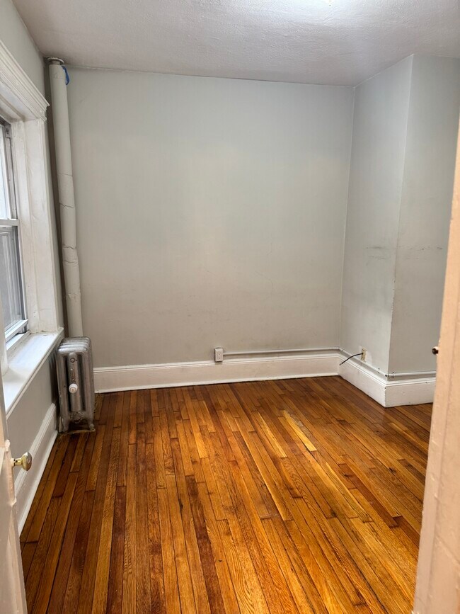 Building Photo - 38 Hemenway St