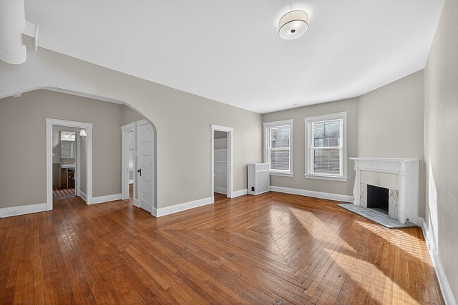 Building Photo - Clermont Condominiums
