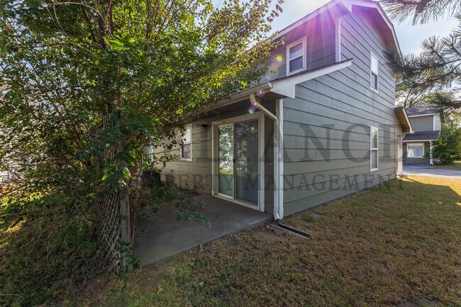 Foto del edificio - 1136 Richmond St