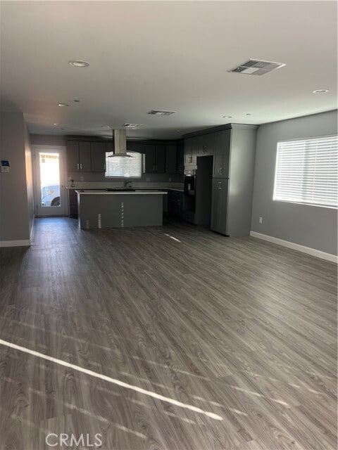 Foto del edificio - 24268 Atwood Ave