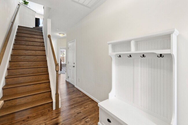 Foto del edificio - 2138 Perennial Cir