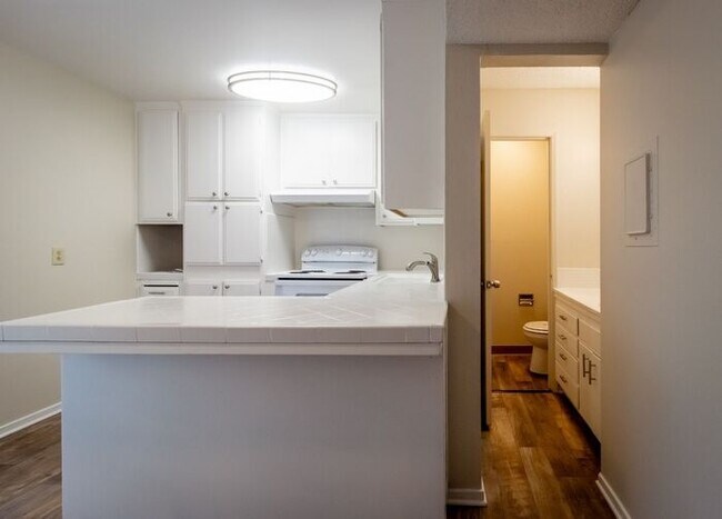 Building Photo - $1,000 moves you in today, no rent until 4...