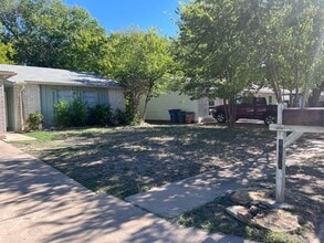 Building Photo - 4406 Dovewood Dr