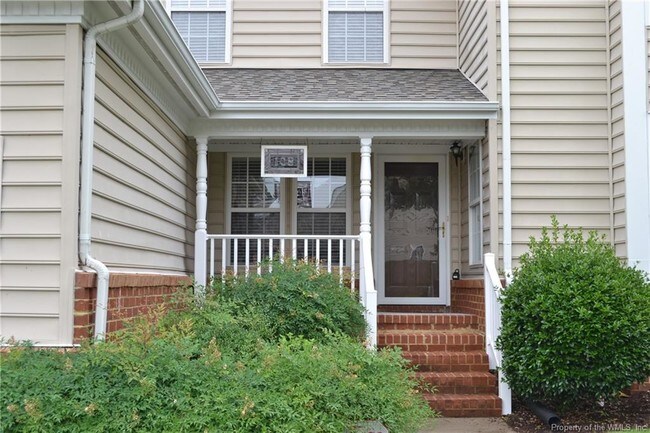 Building Photo - 108 Waters Edge Dr
