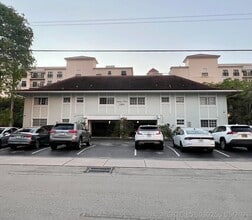 Building Photo - 2404 NE 33rd Ave
