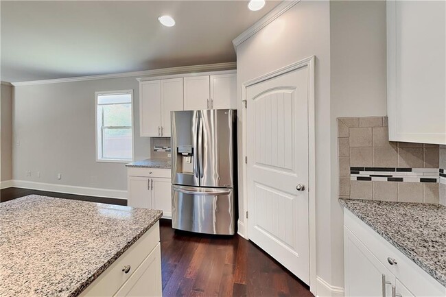 Building Photo - 2099 Apple Orchard Way