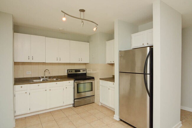 Foto del edificio - 445 W Wellington Ave
